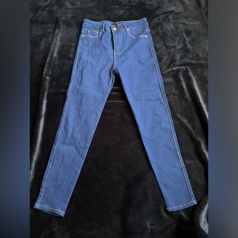 🍂Truly Bella Skinny Jeans